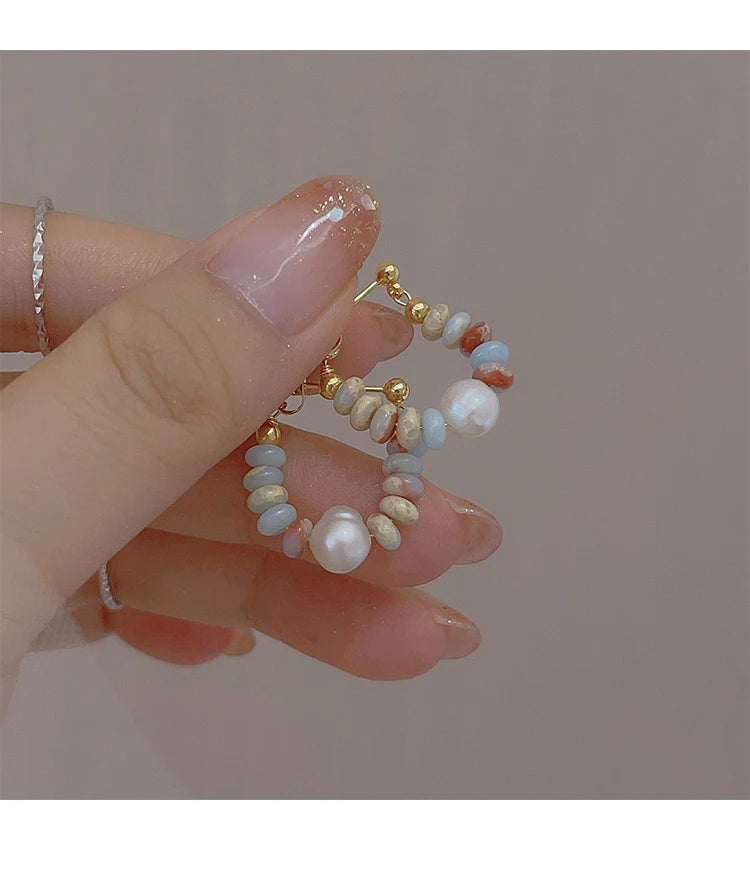 Urlaubsstil-Design, Naturstein-Perlen-Perlen-Anhänger-Ohrringe für Frauen und Mädchen, 2024, Modeschmuck, ungewöhnliche Accessoires